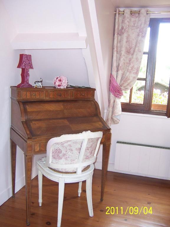 הוילה Sainte-Genevieve-les-Gasny Aux Marguerites חדר תמונה